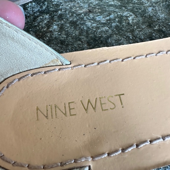 Nine West flat sandals - Picture 2 of 4